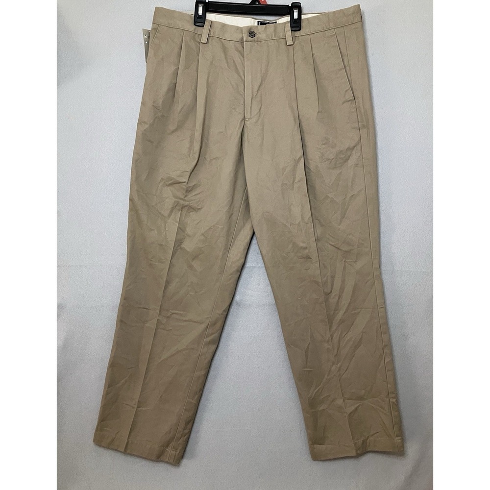 Dockers Pants Mens Size 38X30 Khaki  Classic Fit Stretch Nwt